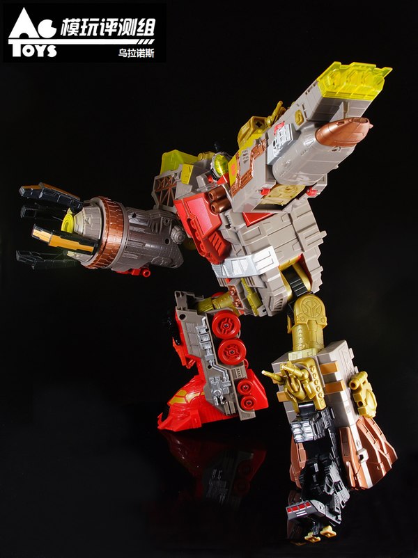 Transformers Platinum Edition Omega Supreme In Hand Image  (17 of 33)